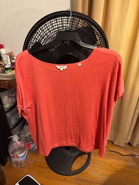 Eddie Bauer Coral Textured Short Sleeve Tee
